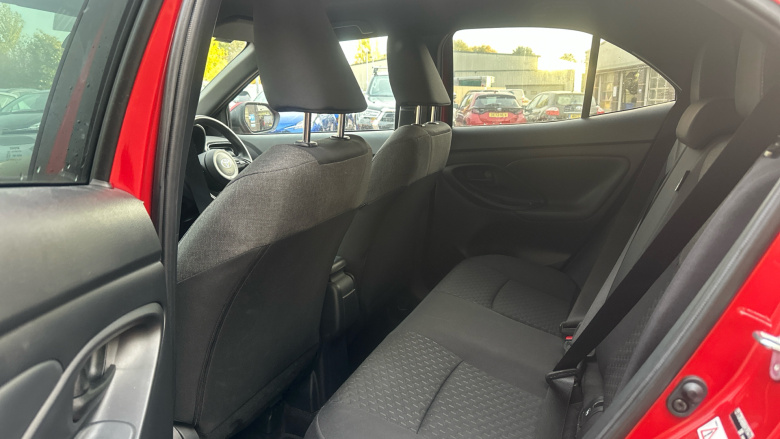 Toyota Yaris Cross 1.5 Hybrid 130 Design 5dr CVT Hybrid Estate